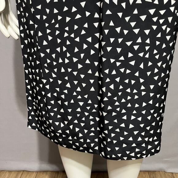 ⭐️Neiman Marcus 100% Silk Triangle Print Pencil Skirt Sz-8 - Picture 4 of 8